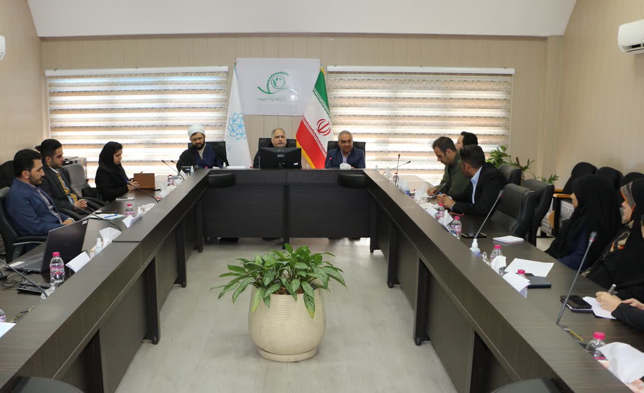 نشست مدیرعامل شرکت سرمایه گذاری کشاورزی کوثر با مسئولین روابط عمومی شرکتهای تابعه شرکت سرمایه گذاری کشاورزی کوثر برگزار شد.